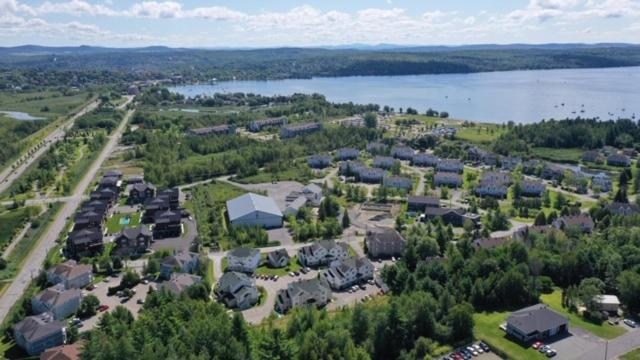 Condo Entre Ville Et Nature 2 Magog Exteriér fotografie
